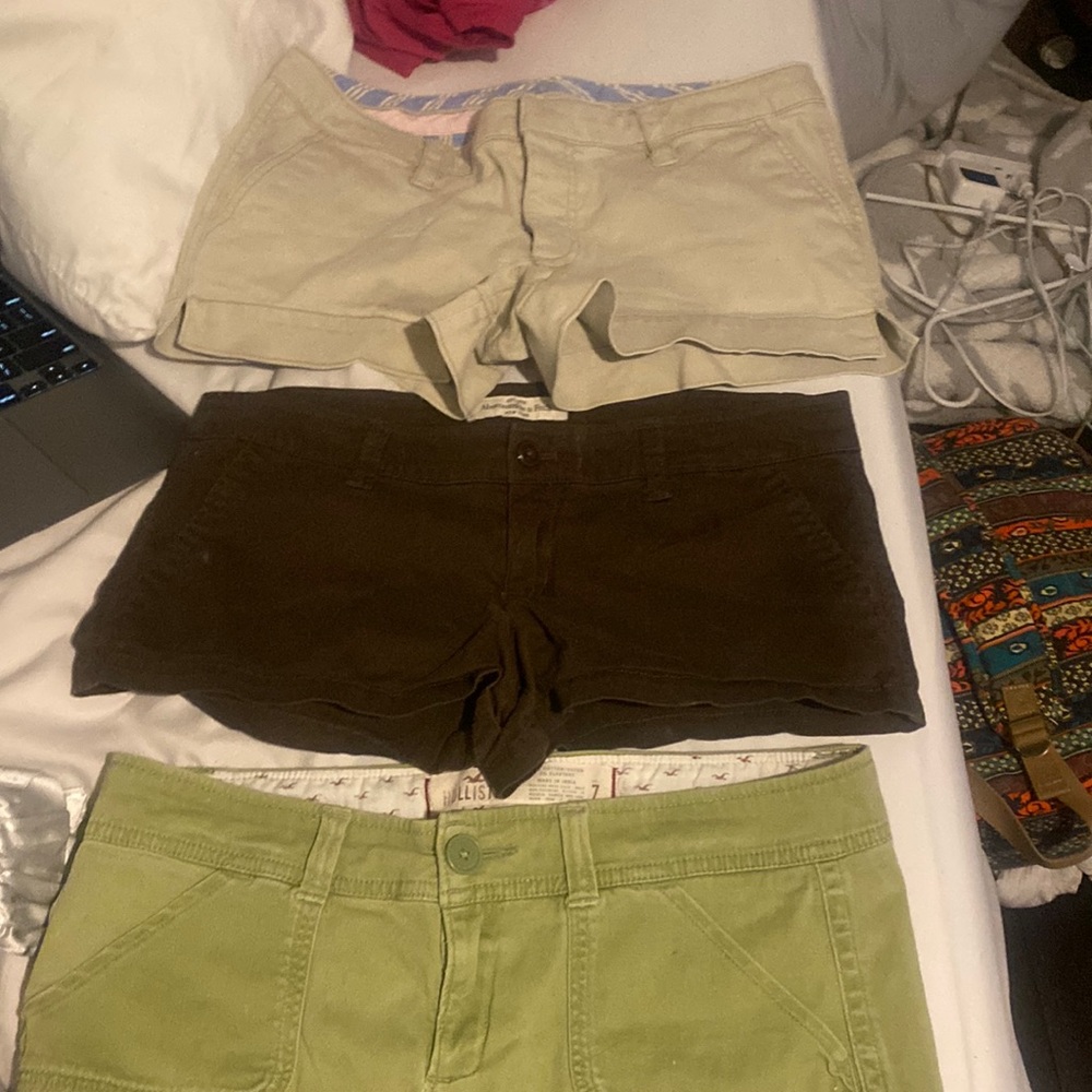 3 pairs low wasted shorts